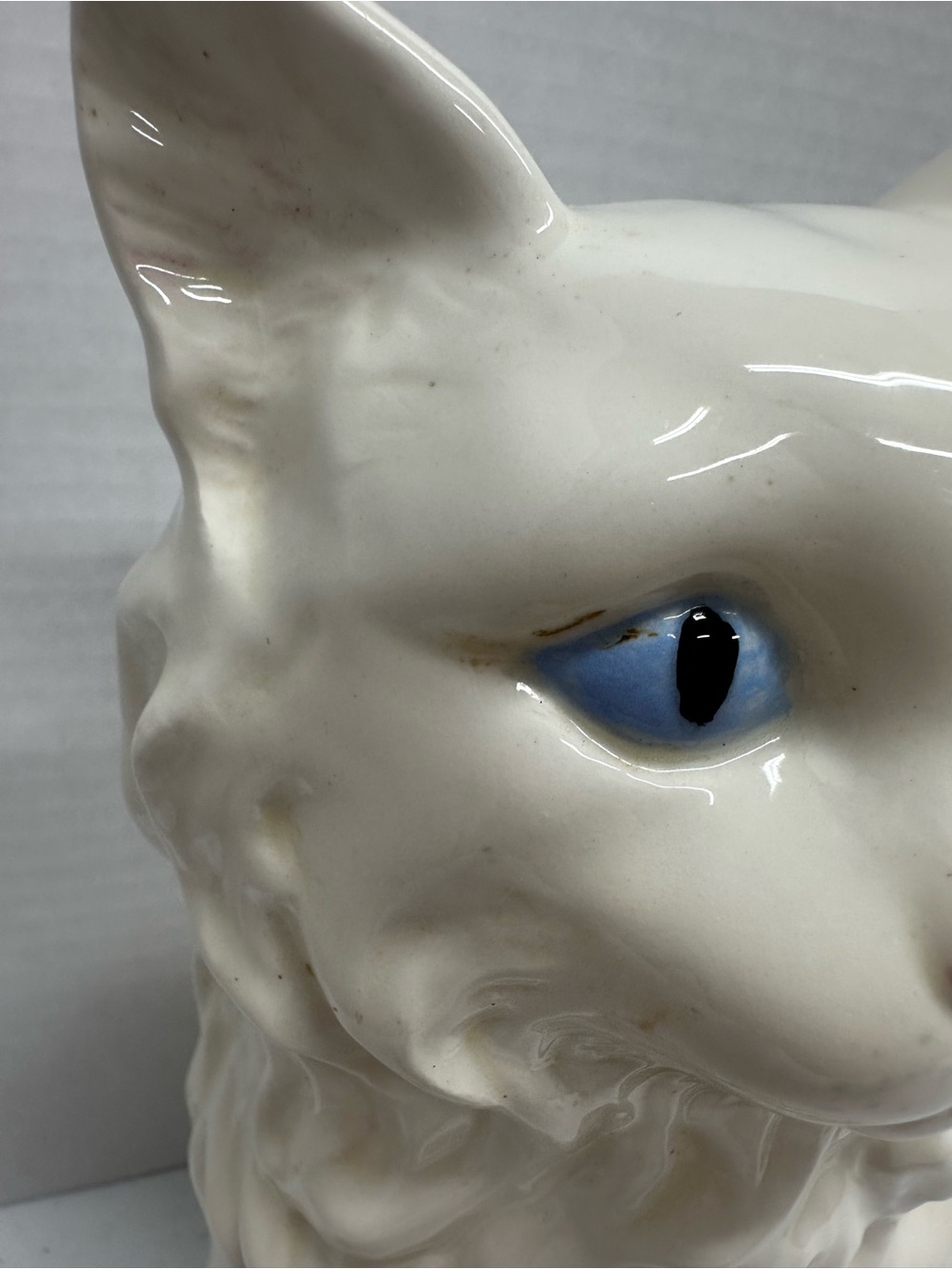 Vintage White Ceramic Blue Eyed Long Hair Cat Figurine Statue 11” Home Decor - Picture 3 of 9